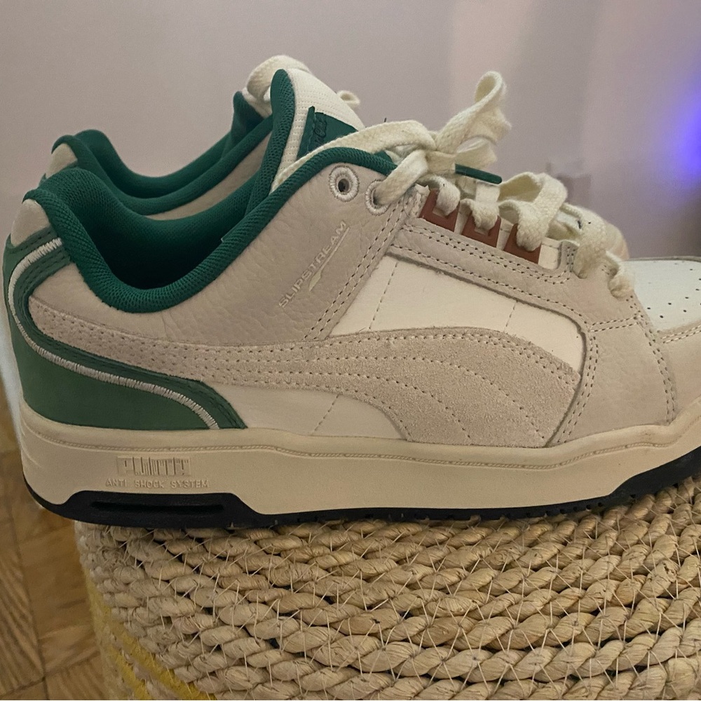 Puma Slipstream White and Green Sneakers
